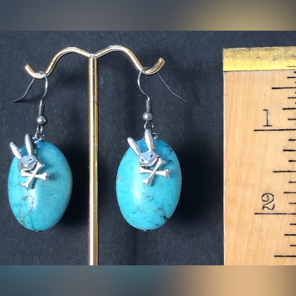 HAND CRAFTED Blue Green Faux turquoise earring and silver tone mad bunny charms - Picture 9 of 9